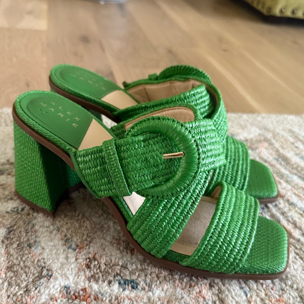 Women’s Y2K Inspired Green Raffia Woven Block Heel Sandals - Size 6 - Picture 3 of 5